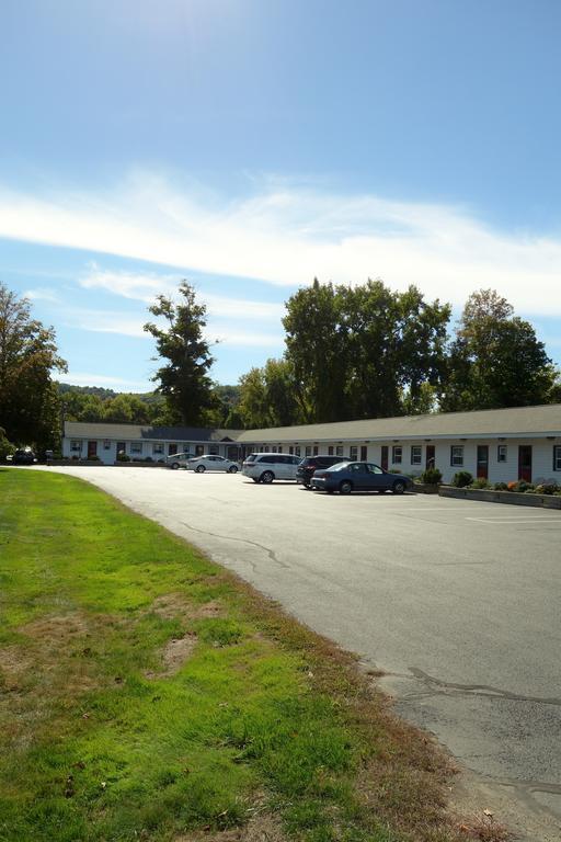 Monument Mountain Motel Great Barrington Εξωτερικό φωτογραφία